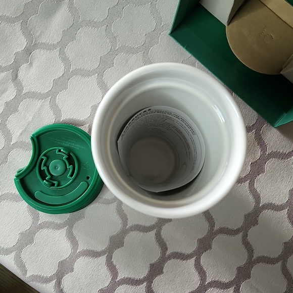 Starbucks 2016 Green 'ugly' Christmas Sweater Ceramic Travel Tumb… - Picture 7 of 8